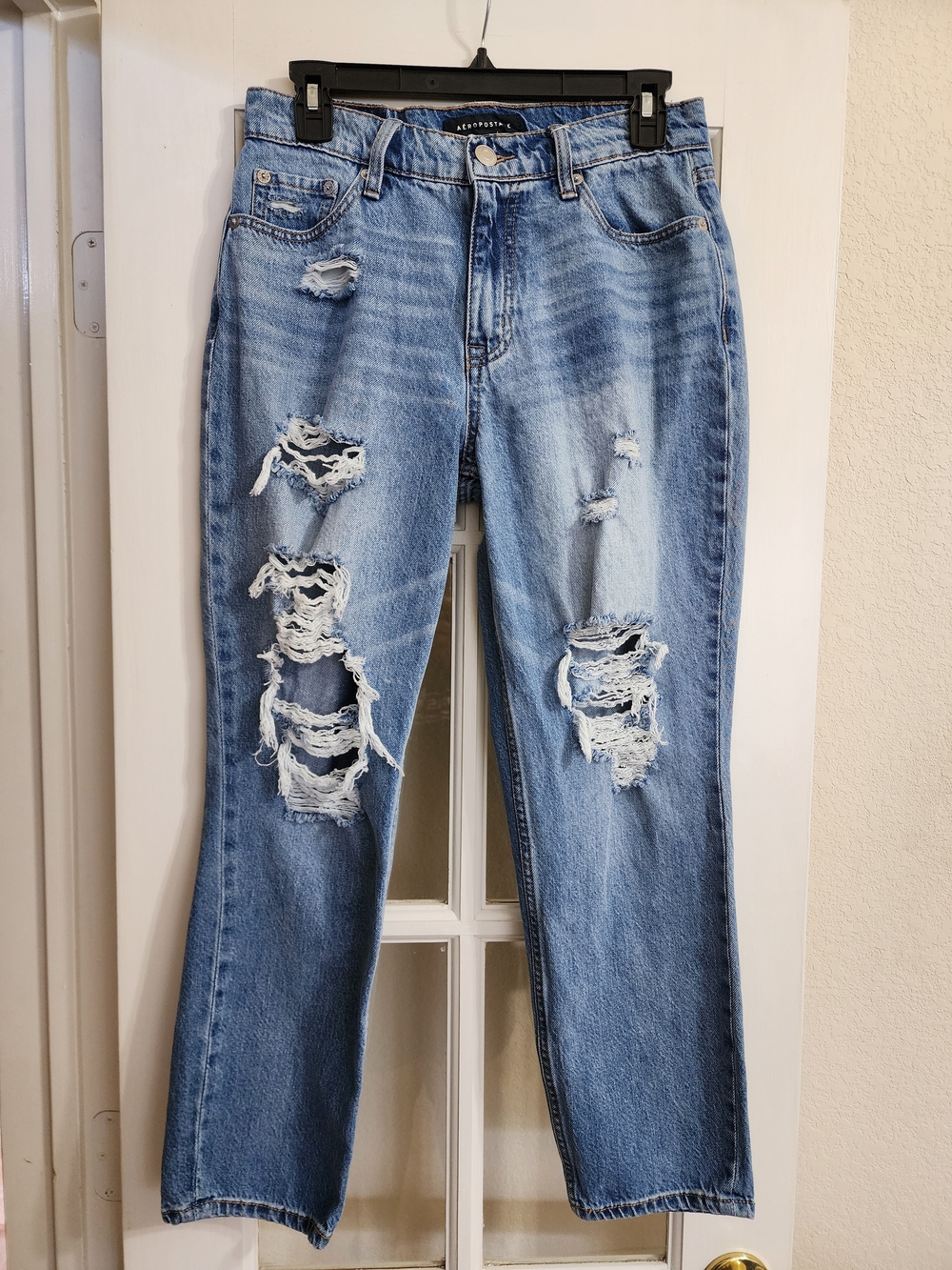 Aeropostale Mom Jeans Size 6 Distressed Ripped Blue Denim